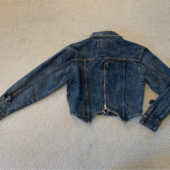 Vintage Jordache Women's Dark Wash Cropped Denim Jacket with Bows and Zippers - Picture 8 of 8